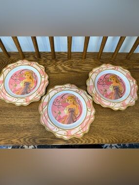 Disney Store Rapunzel Tangled Melamine Plate Set of 3 Scalloped Art Nouveau 8"